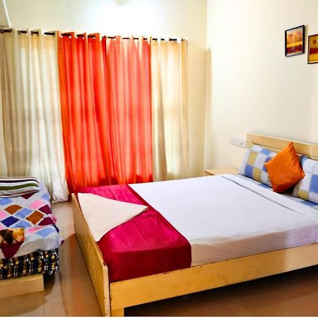 Golden Magnolia Homestay Бангалор Екстериор снимка